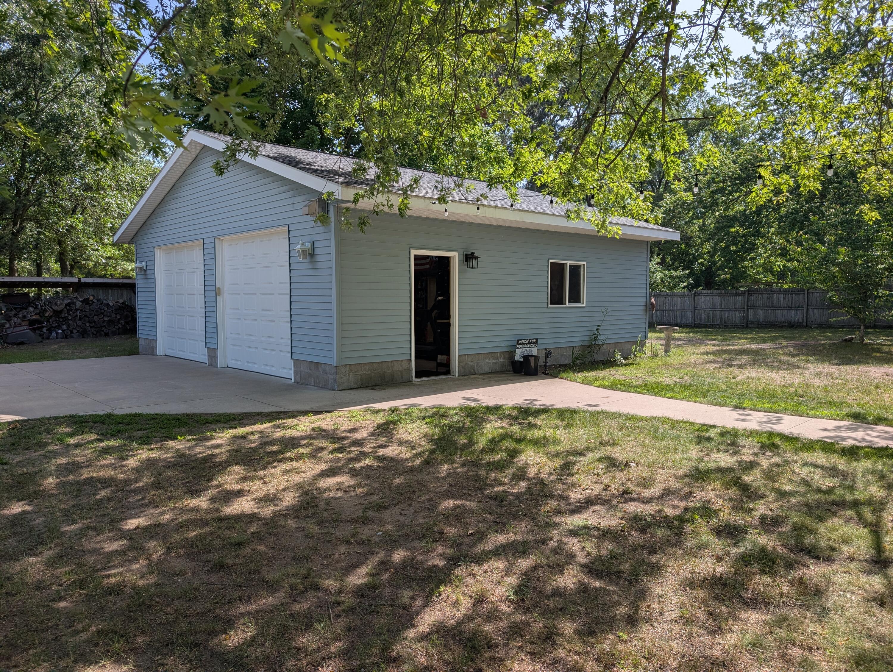 271 Randall Road Muskegon, MI 49441 - Photo 5 of 48 Randall - Garage side