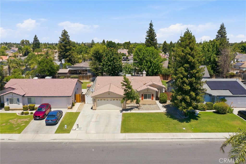 5716 March Meadows Way Bakersfield, CA 93313 - Photo 1 of 47