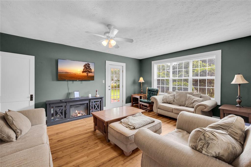 43 Hood Street Commerce, GA 30529 - Photo 10 of 32