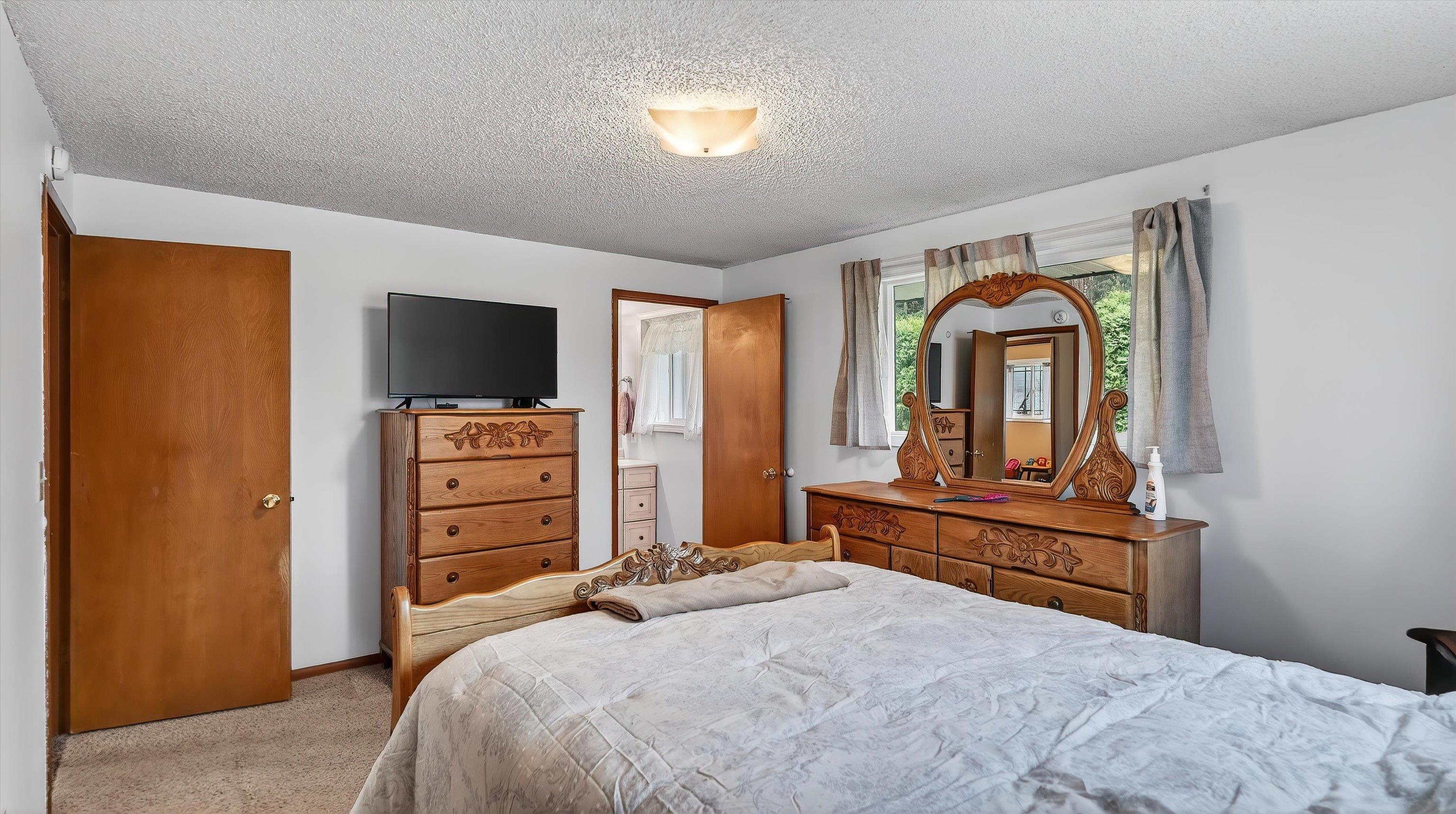 11407 North Post Street Spokane, WA 99218 - Photo 18 of 46