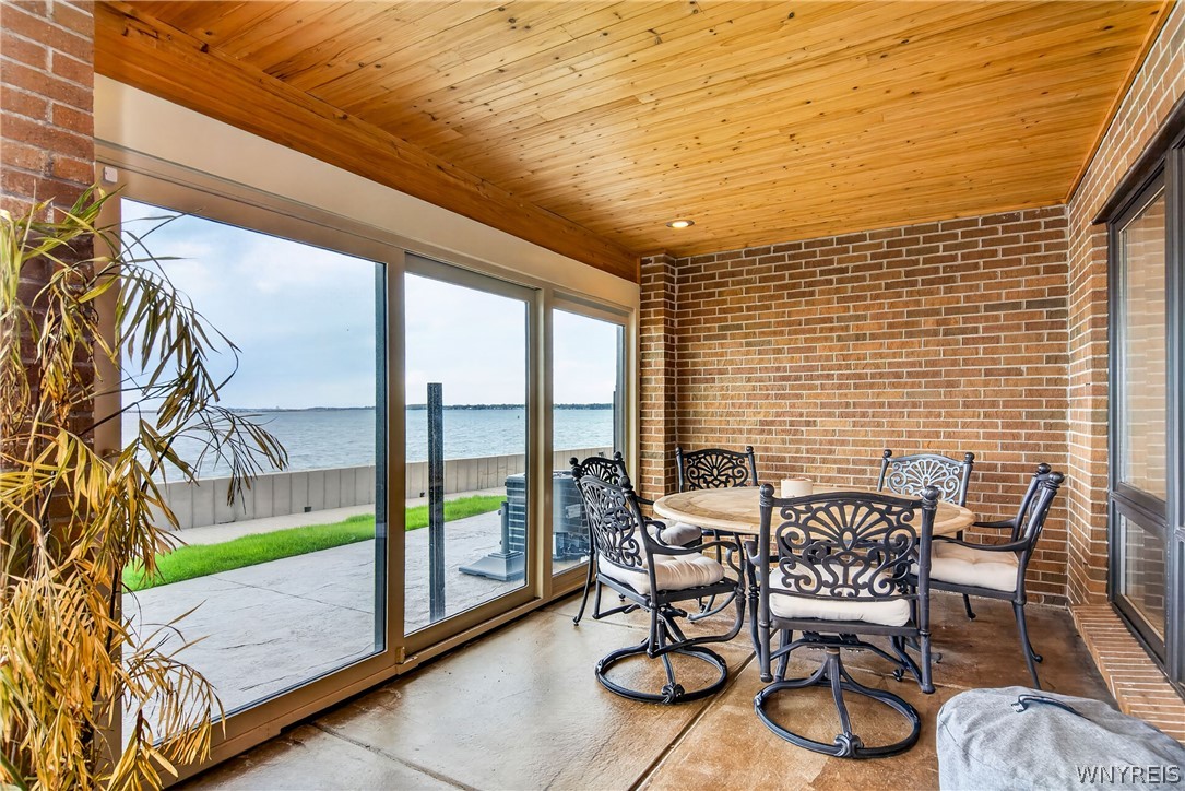 36 Harbour Pointe Common Buffalo, NY 14202 - Photo 22 of 35