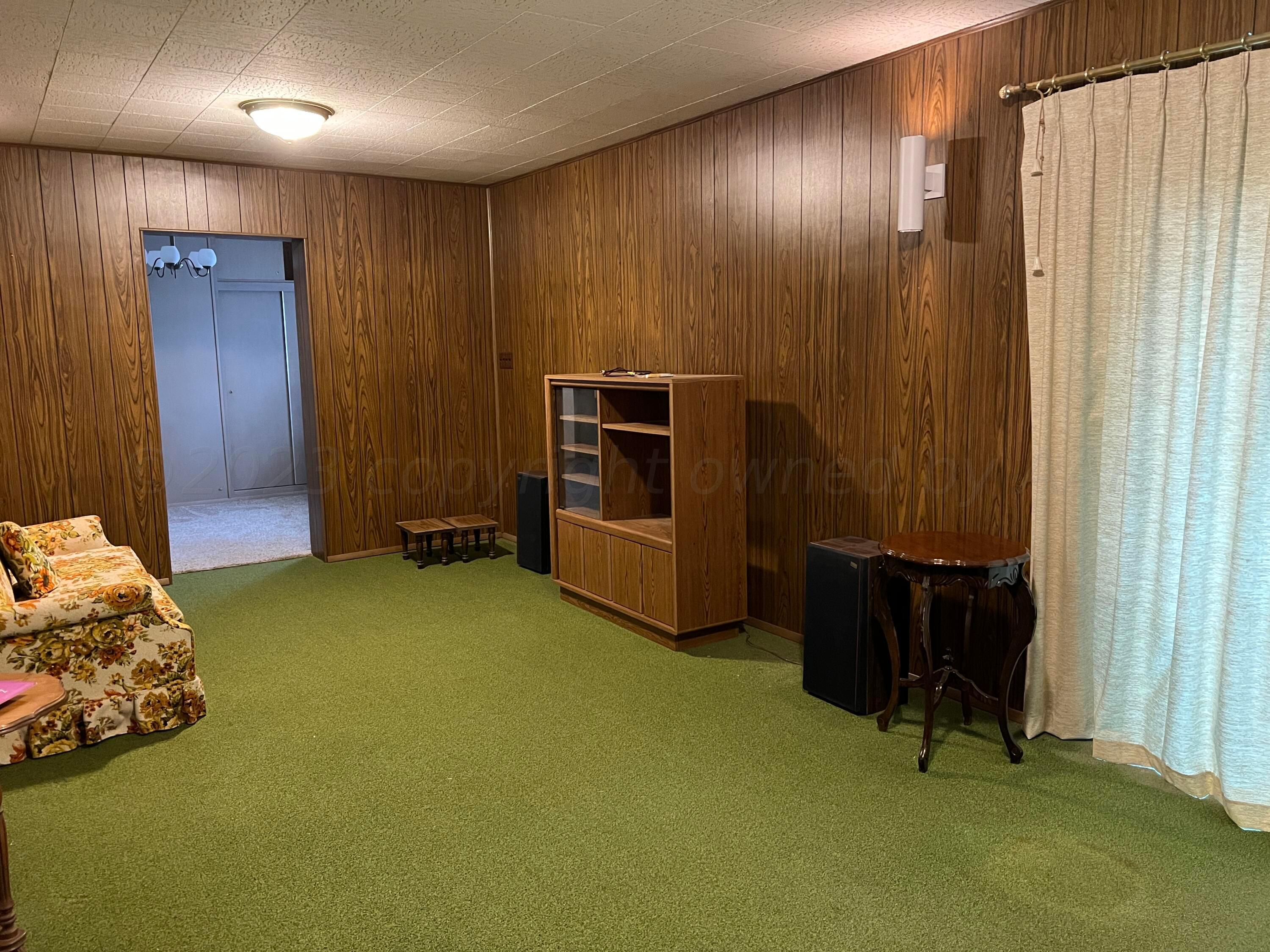 6012 Garden Lane Amarillo, TX 79106 - Photo 13 of 14 a view of a livingroom with furniture