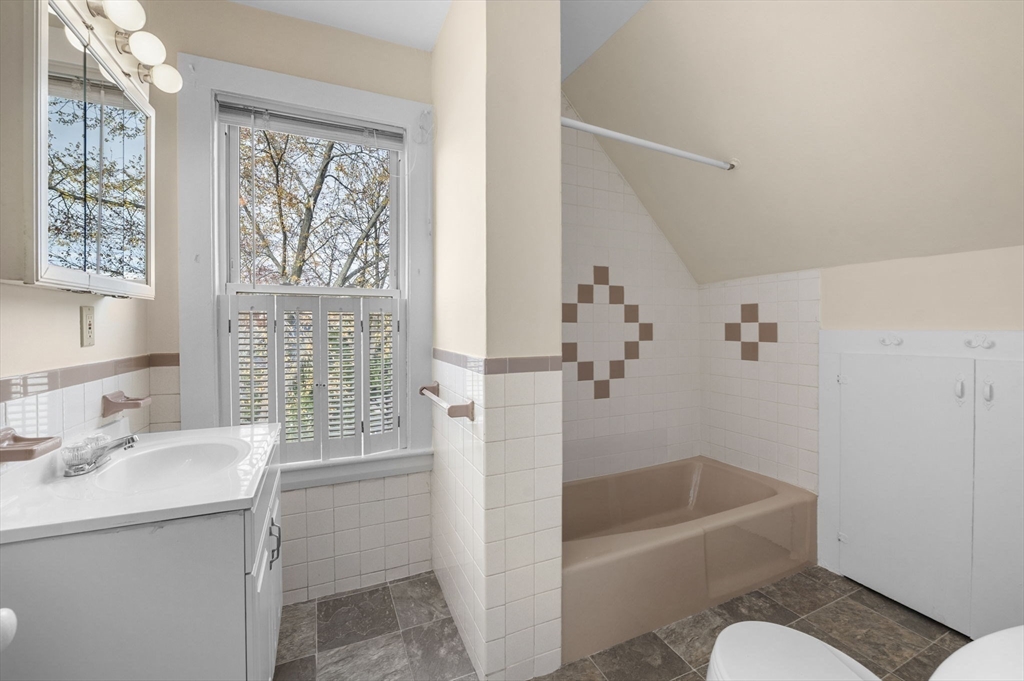 98 Paradise Road Swampscott, MA 01907 - Photo 25 of 37