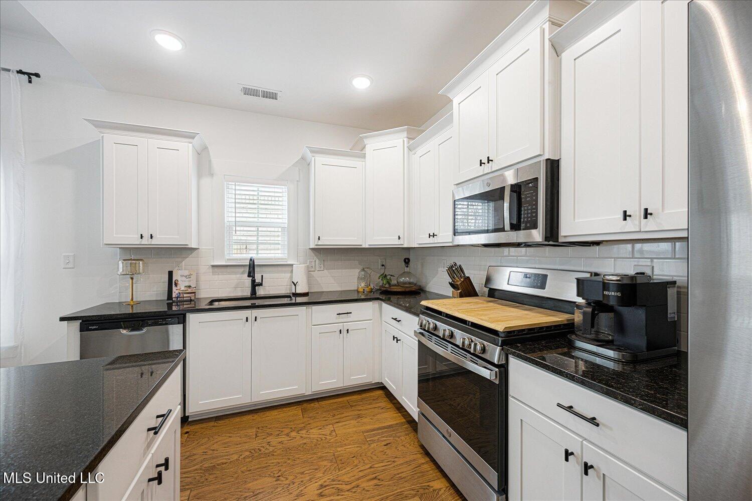 7481 Crosswinds Boulevard Hernando, MS 38632 - Photo 11 of 33 11-10-2779551sj-7481 Crosswinds Blvd