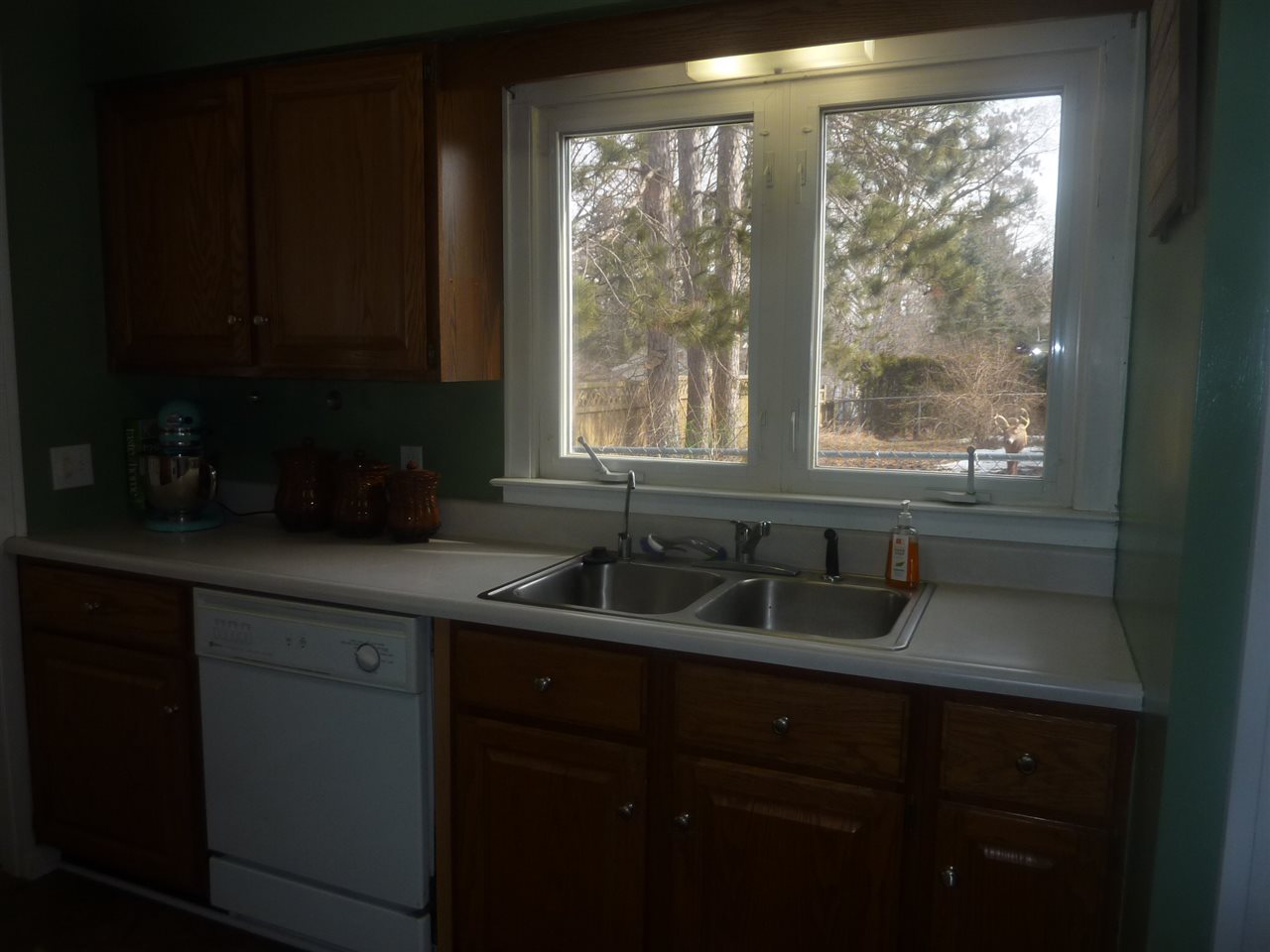 324 John R Street Clare, MI 48617 - Photo 6 of 17 1812191-5.JPG