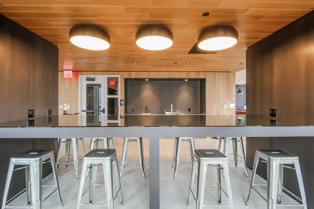 $6,200 | 10 Provost Street, Unit 2004, Jersey City, NJ 07302