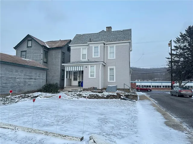 a view of a building entrance