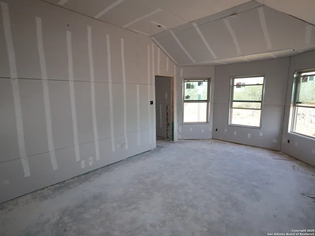 $434,990 | 101 Greeley Drive, Floresville, TX 78114