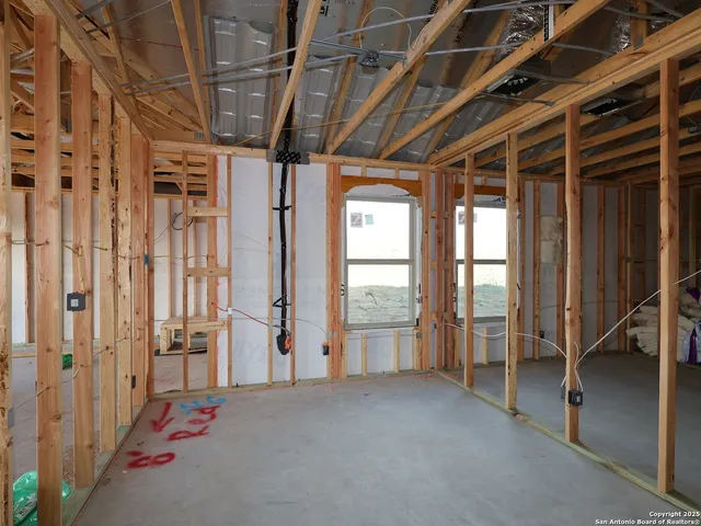 $434,990 | 101 Greeley Drive, Floresville, TX 78114