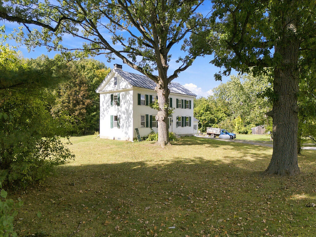 323 Augusta Road Winslow, ME 04901 - Photo 4 of 49 Exterior
