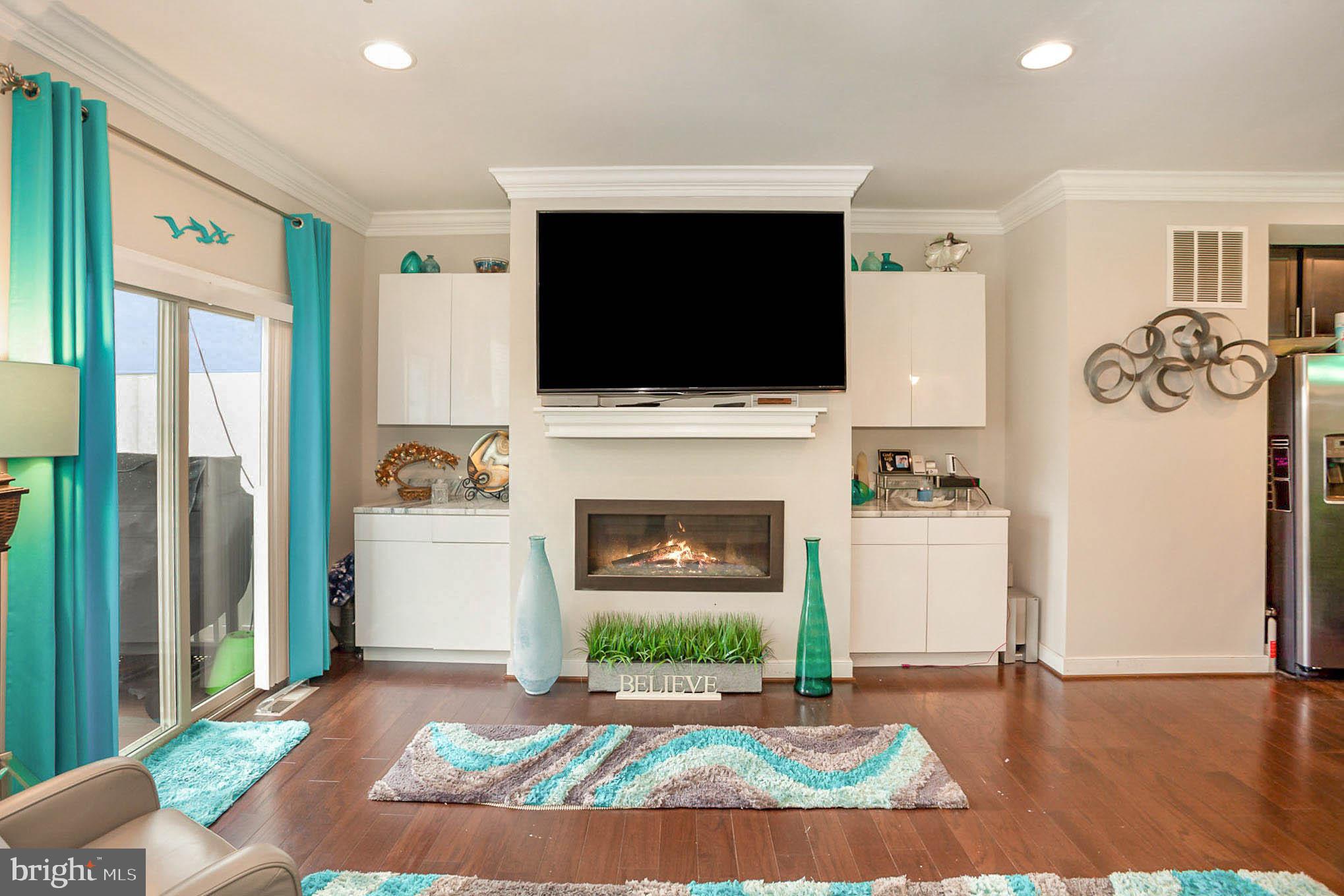 3421 Pintail Road Baltimore, MD 21222 - Photo 11 of 42 Gas Fireplace