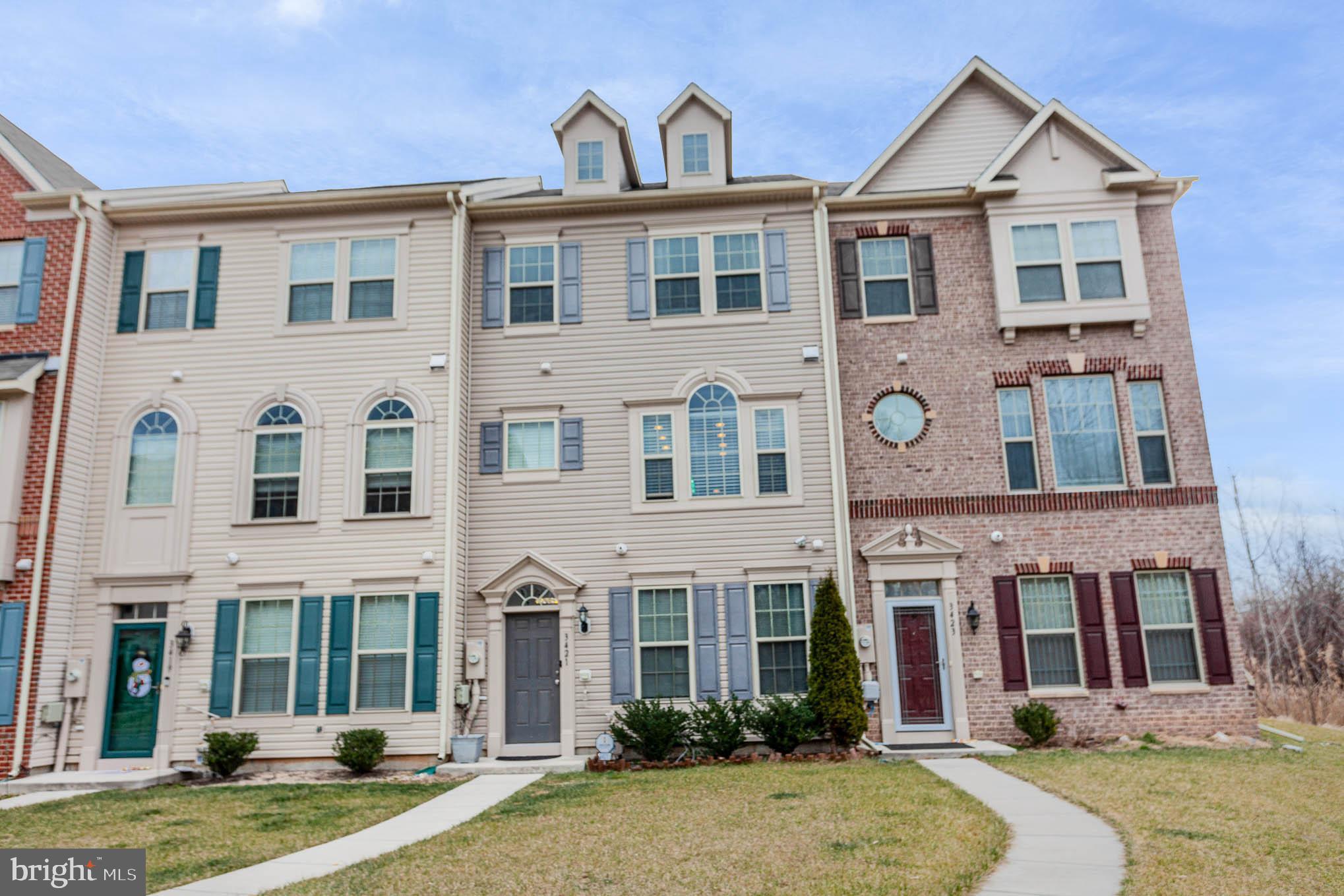 Townhome backing to water