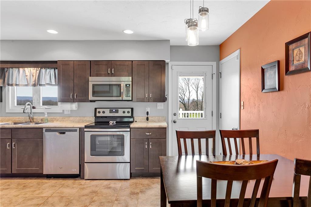 124 Firestone Road Greensburg, PA 15601 - Photo 8 of 23 Gallery Image 8