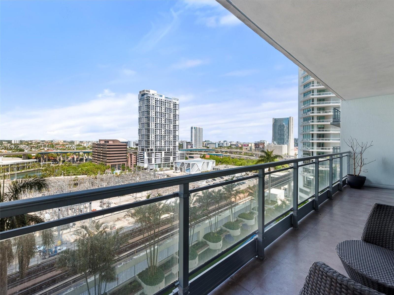 92 Southwest 3rd Street, Unit 1607 Miami, FL 33130 - Photo 20 of 25