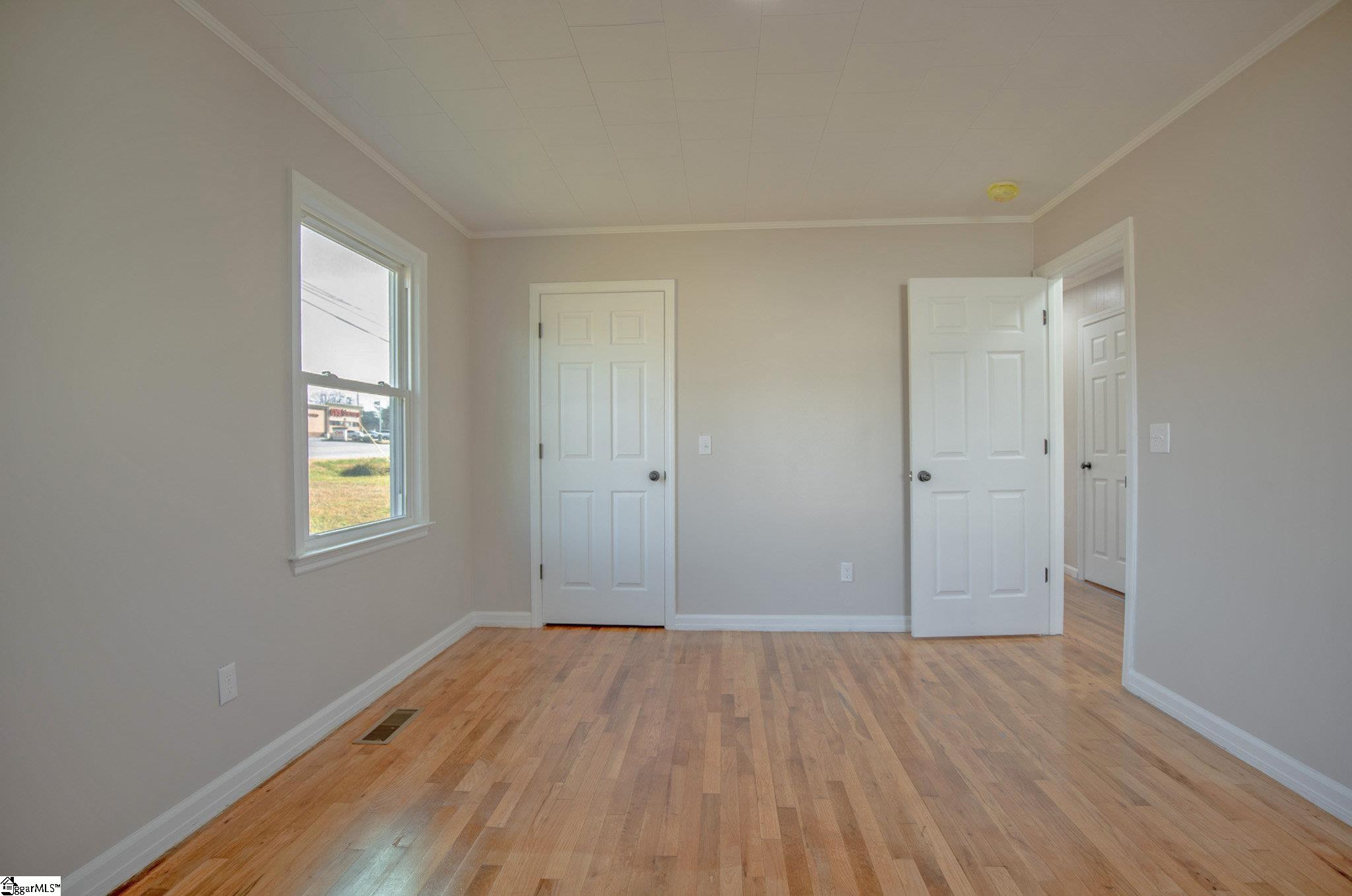 1529 Blue Ridge Boulevard Seneca, SC 29672 - Photo 17 of 24 Gallery Image 17