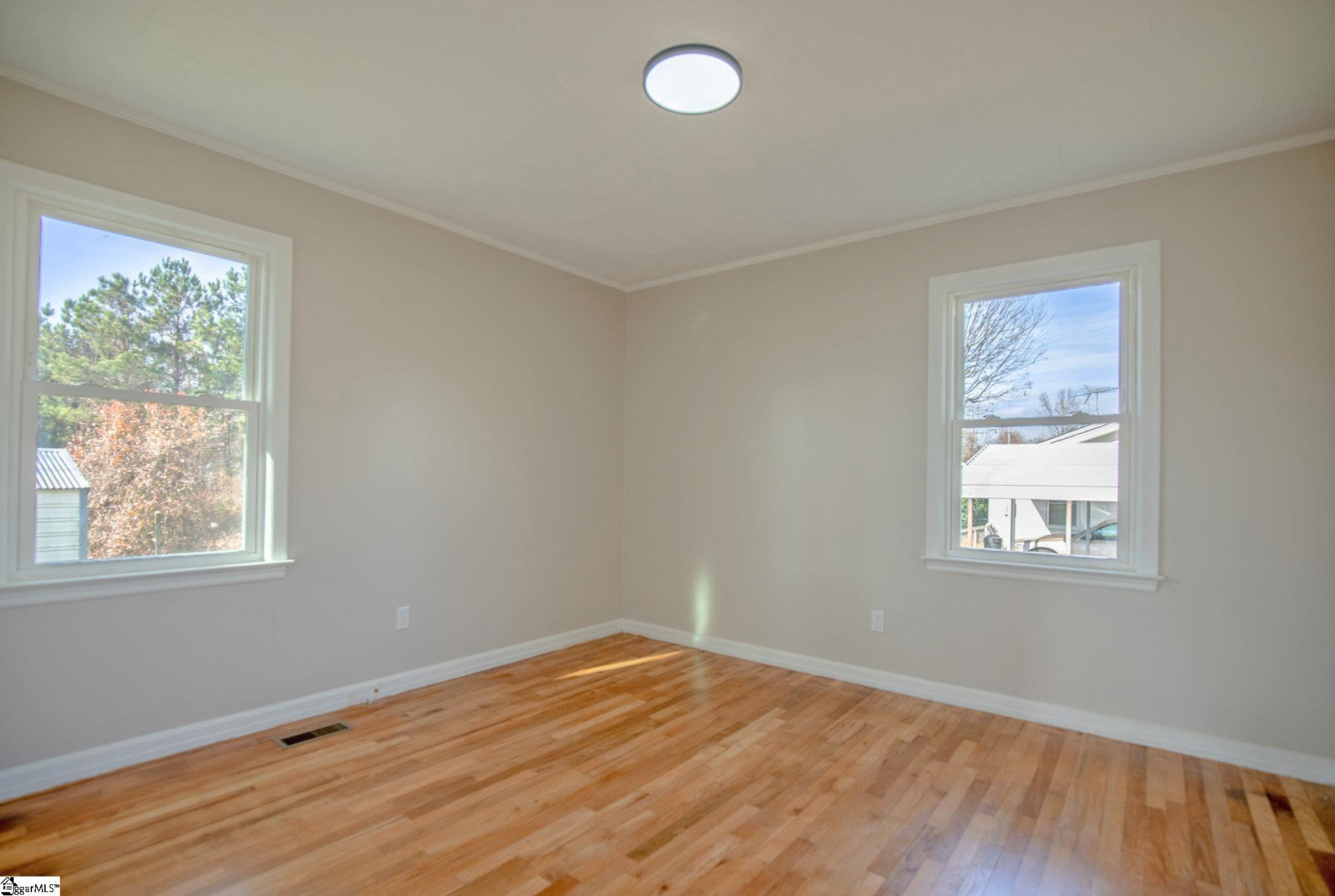 1529 Blue Ridge Boulevard Seneca, SC 29672 - Photo 18 of 24 Gallery Image 18