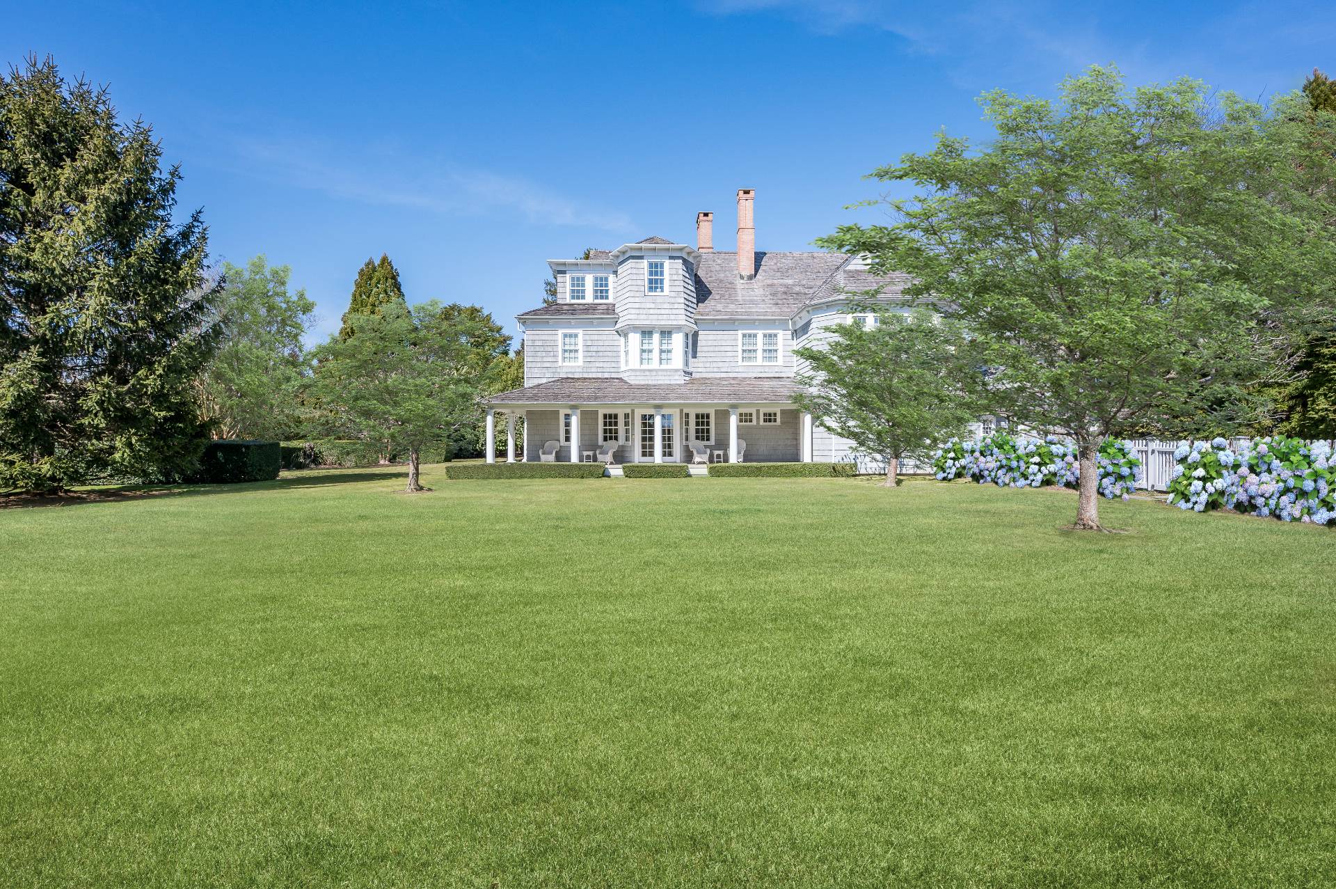33 Christopher St