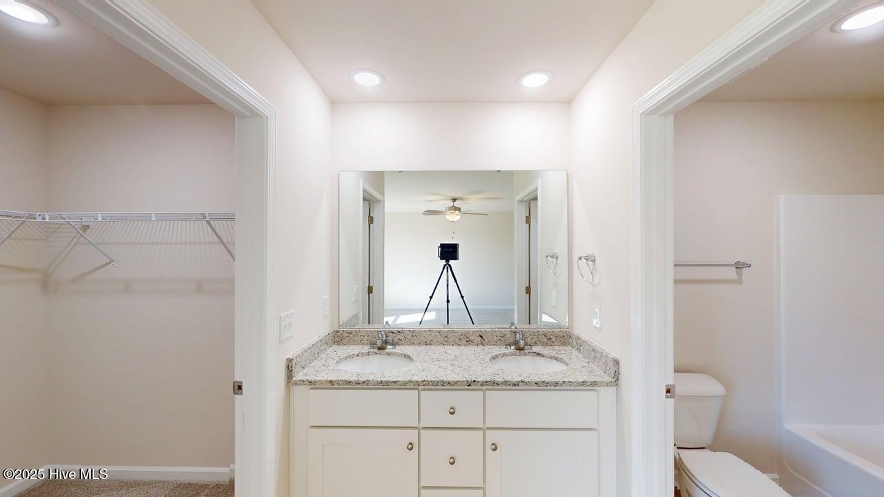 1399 Pinkney Road Pikeville, NC 27863 - Photo 19 of 21 Master Bathroom