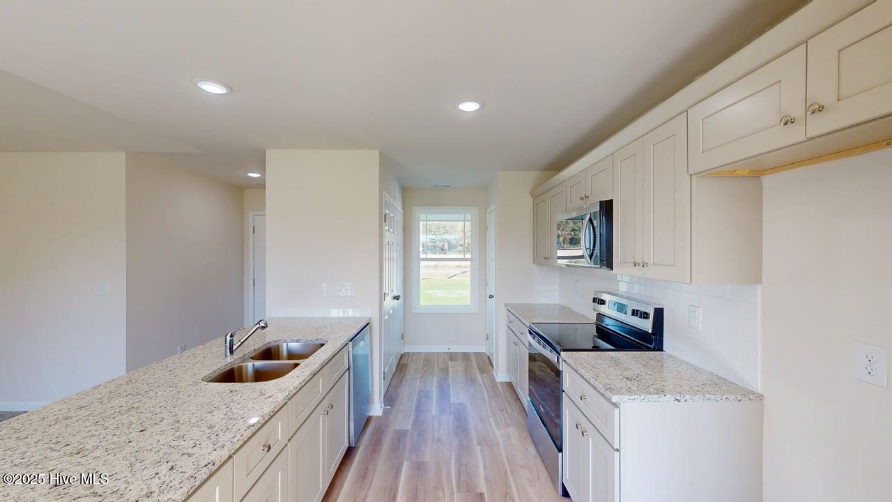 1399 Pinkney Road Pikeville, NC 27863 - Photo 9 of 21 Kitchen