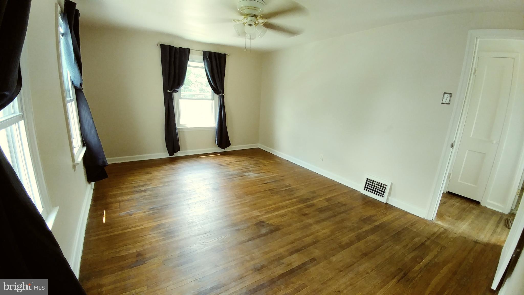1128 Fairview Road Hagerstown, MD 21742 - Photo 14 of 25 Bedroom