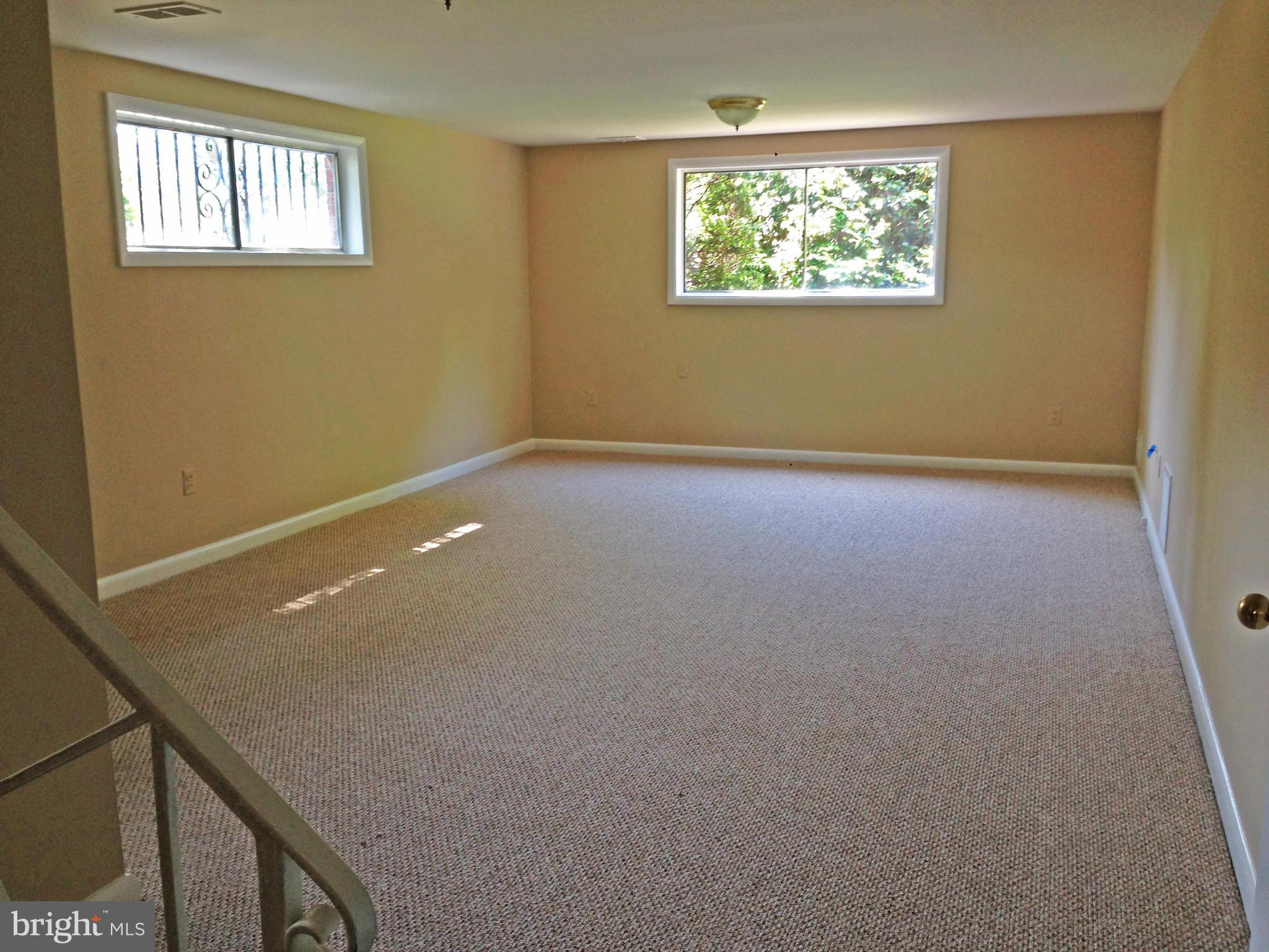 9708 Belvedere Place Silver Spring, MD 20910 - Photo 13 of 17 Interior (General)