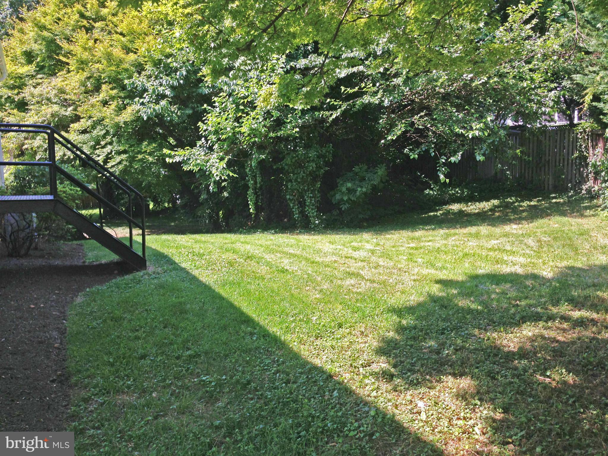 9708 Belvedere Place Silver Spring, MD 20910 - Photo 16 of 17 Exterior (General)