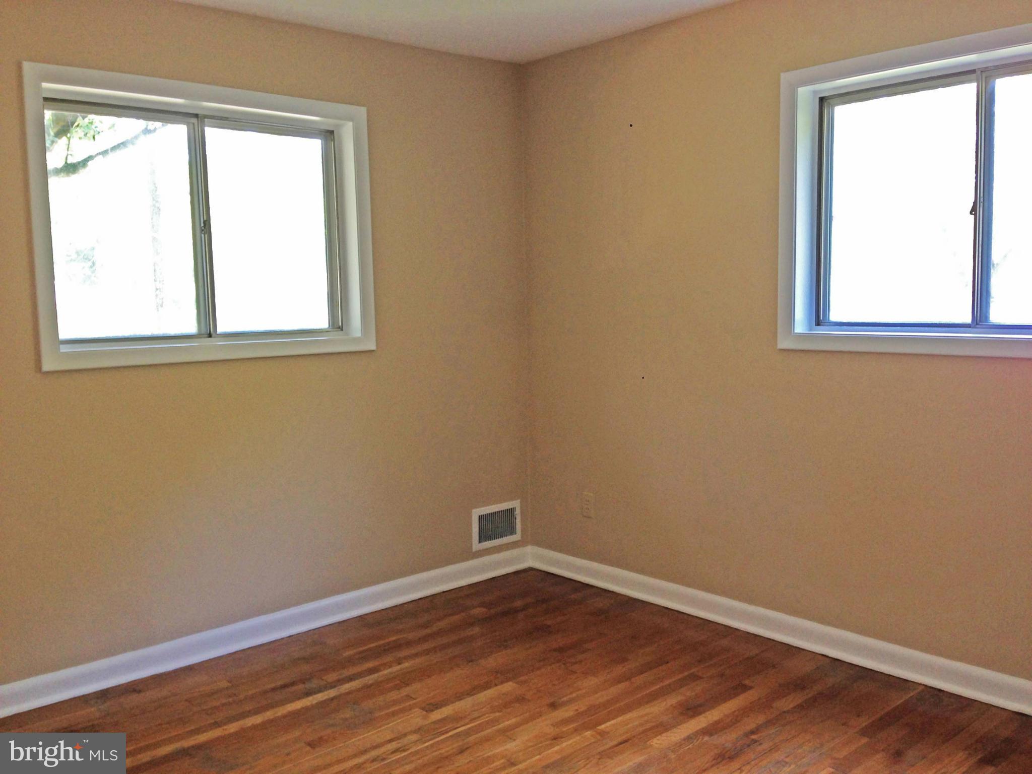 9708 Belvedere Place Silver Spring, MD 20910 - Photo 10 of 17 Bedroom