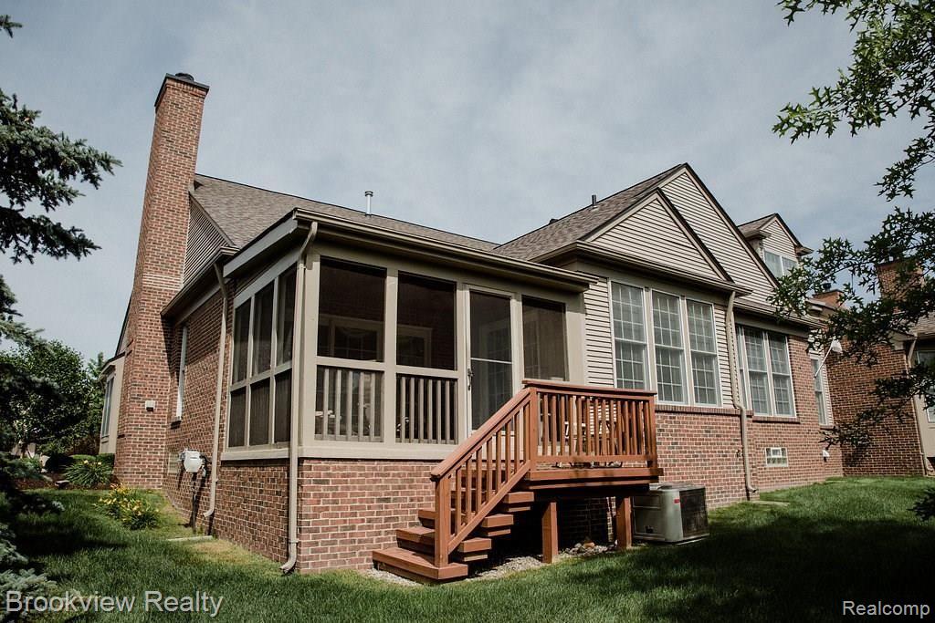 1382 Copper Circle Rochester, MI 48306 - Photo 29 of 30 Exterior
