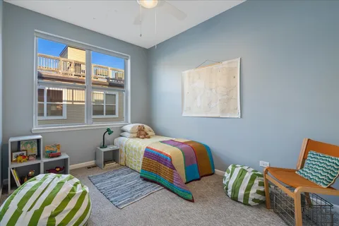 $550,000 | 4647 South Lake Park Avenue, Unit D, Chicago, IL 60653