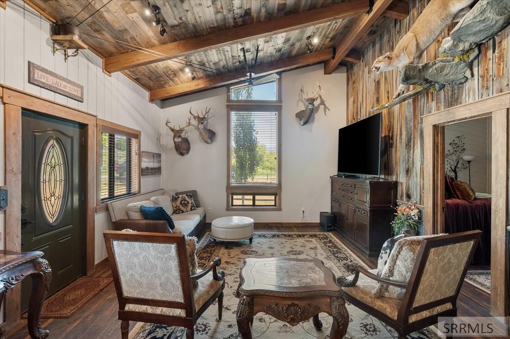 189 Lemhi Road Salmon, ID 83467 - Photo 7 of 43