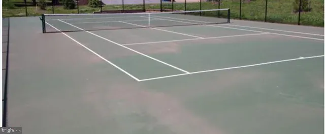 a view of a tennis court