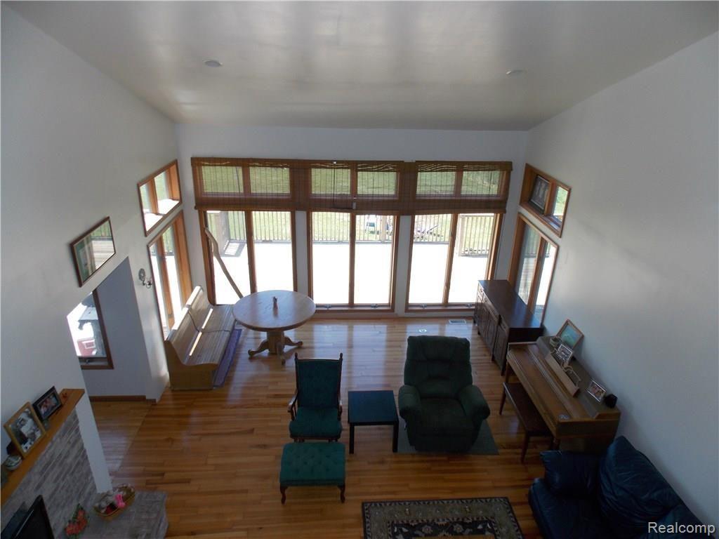 10955 Bethel Church Road Manchester, MI 48158 - Photo 9 of 39 Great Room from walkway