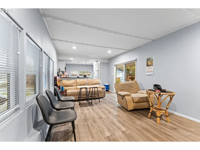 $99,999 | 10405 Southwest Denney Road, Unit 93, Beaverton, OR 97008