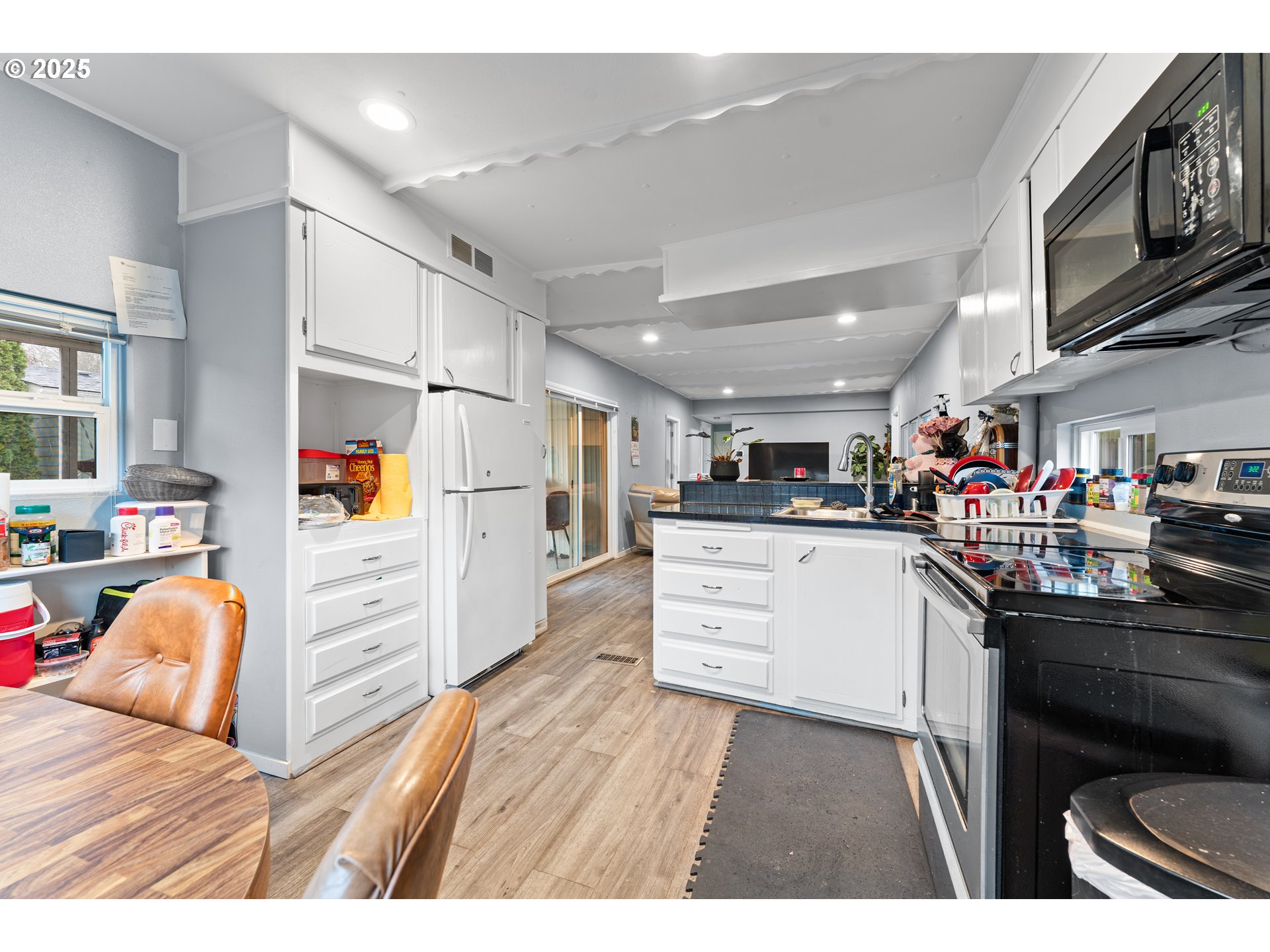 10405 Southwest Denney Road, Unit 93 Beaverton, OR 97008 - Photo 8 of 21