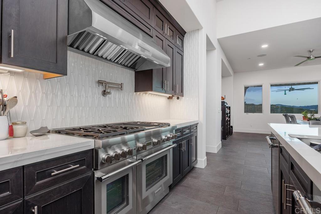 3881 Rancho Summit Drive Encinitas, CA 92024 - Photo 18 of 39