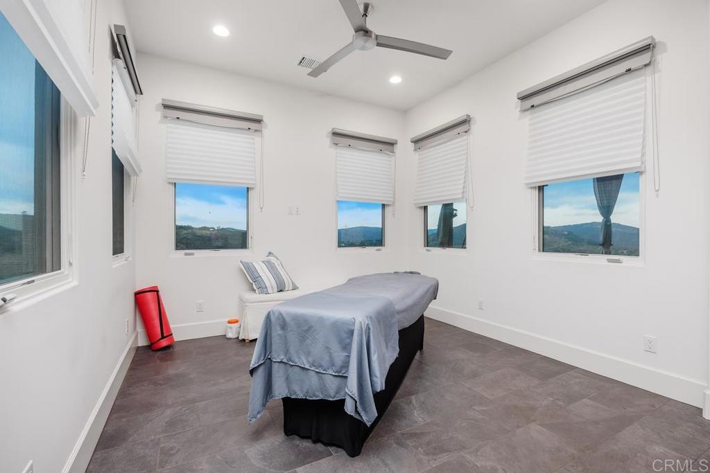 3881 Rancho Summit Drive Encinitas, CA 92024 - Photo 25 of 39