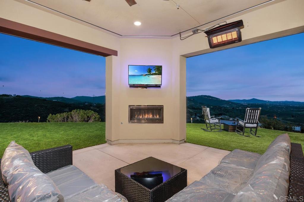 3881 Rancho Summit Drive Encinitas, CA 92024 - Photo 33 of 39