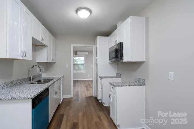 $1,050 | 745 Arbor Street Northeast, Unit 5, Concord, NC 28025