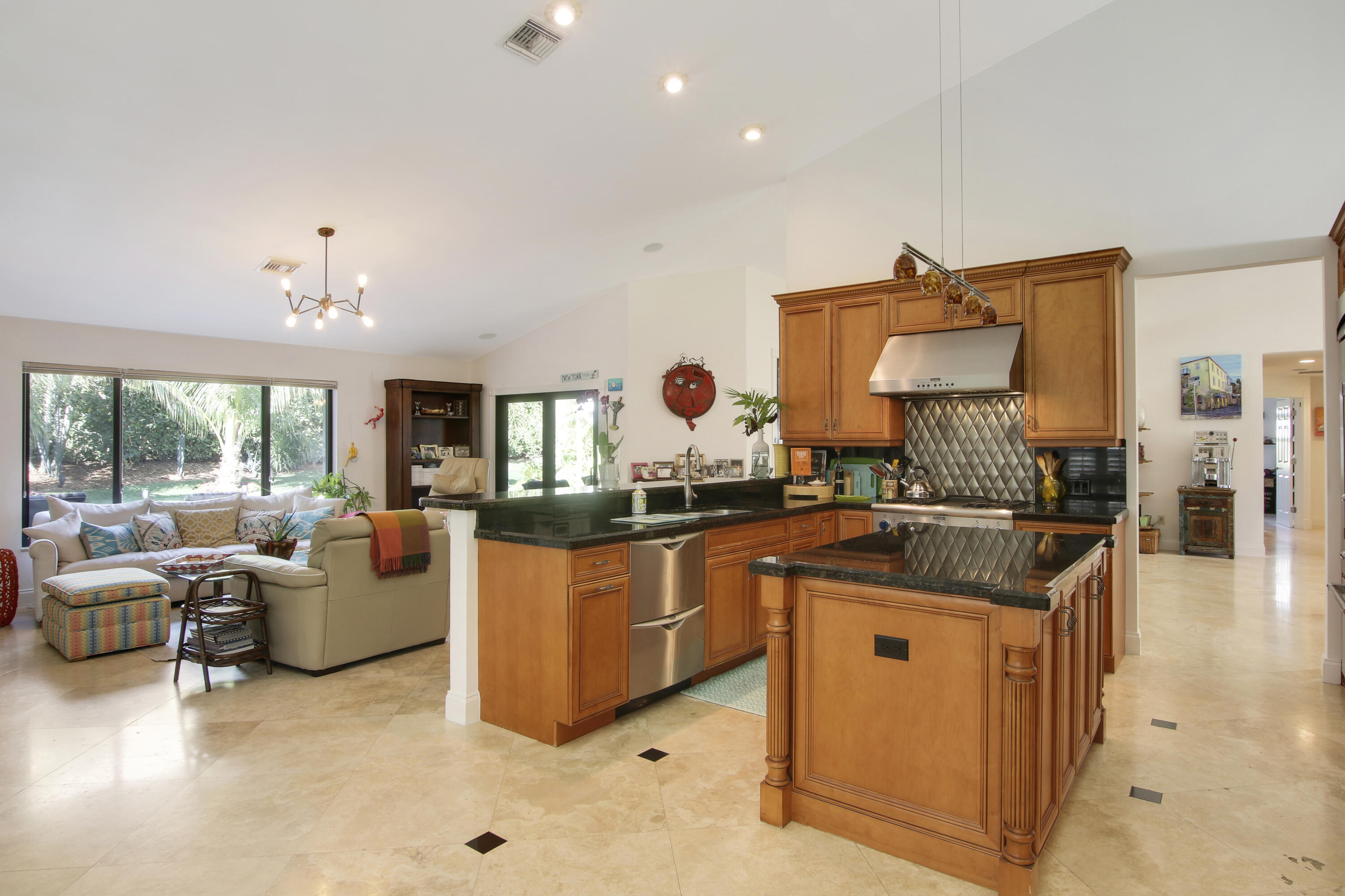18290 Southeast Ridgeview Drive Jupiter, FL 33469 - Photo 11 of 61 Kitchen