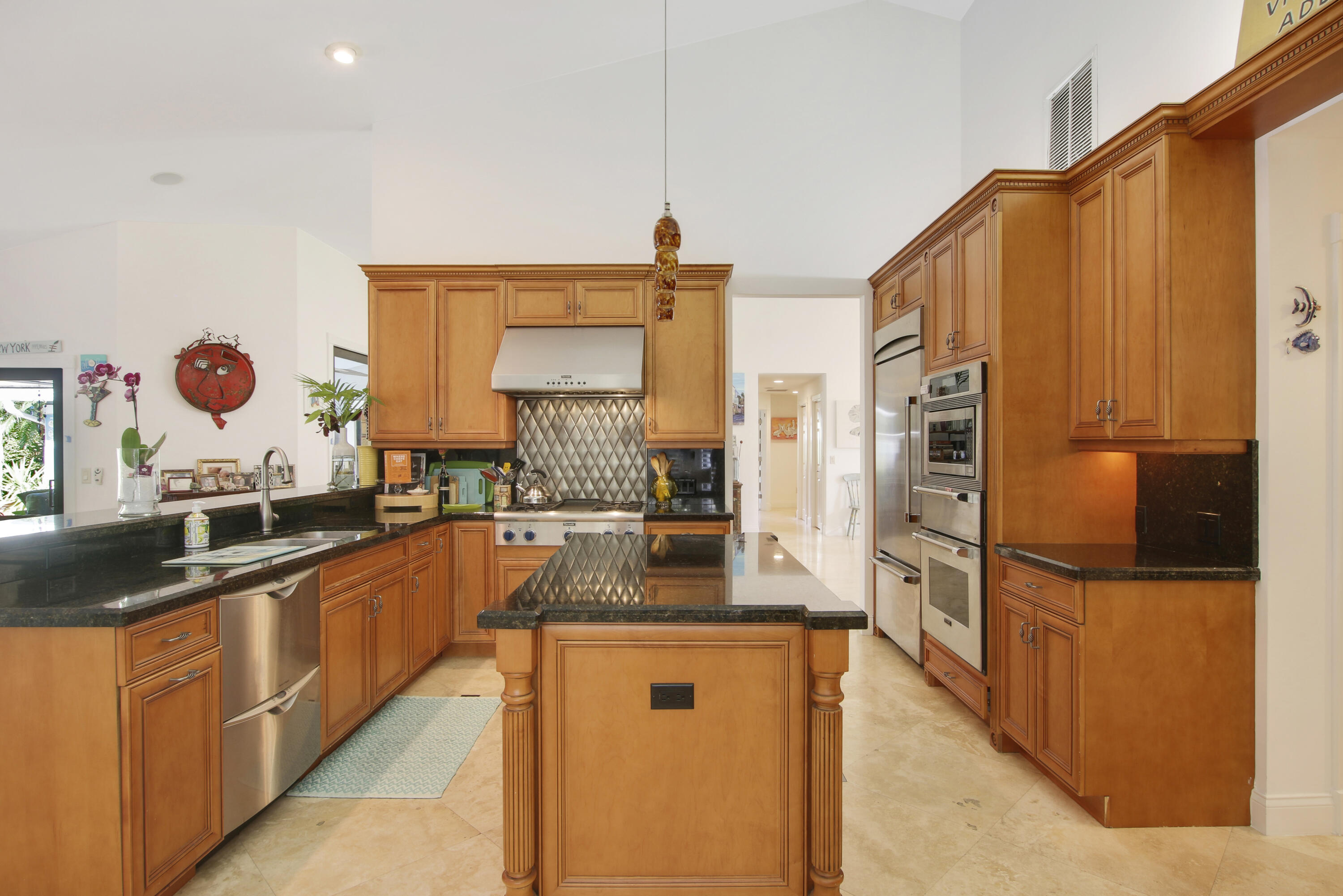 18290 Southeast Ridgeview Drive Jupiter, FL 33469 - Photo 12 of 61 Kitchen