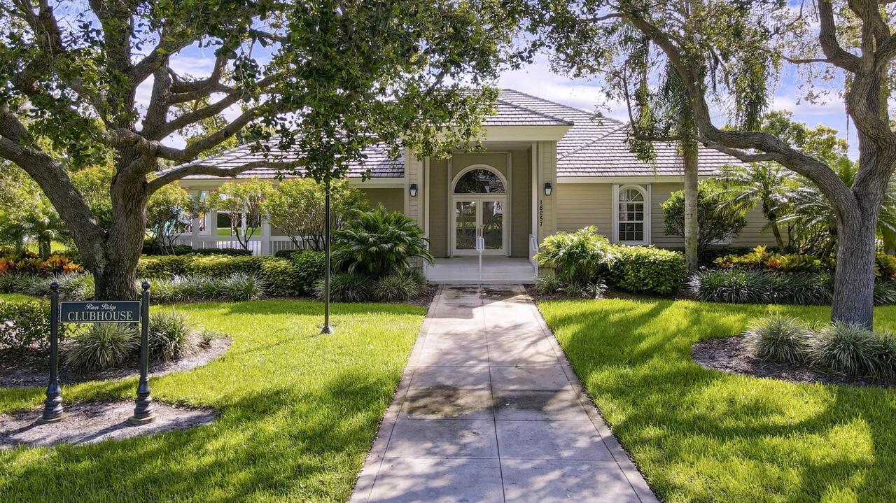 18290 Southeast Ridgeview Drive Jupiter, FL 33469 - Photo 53 of 61 Clubhouse