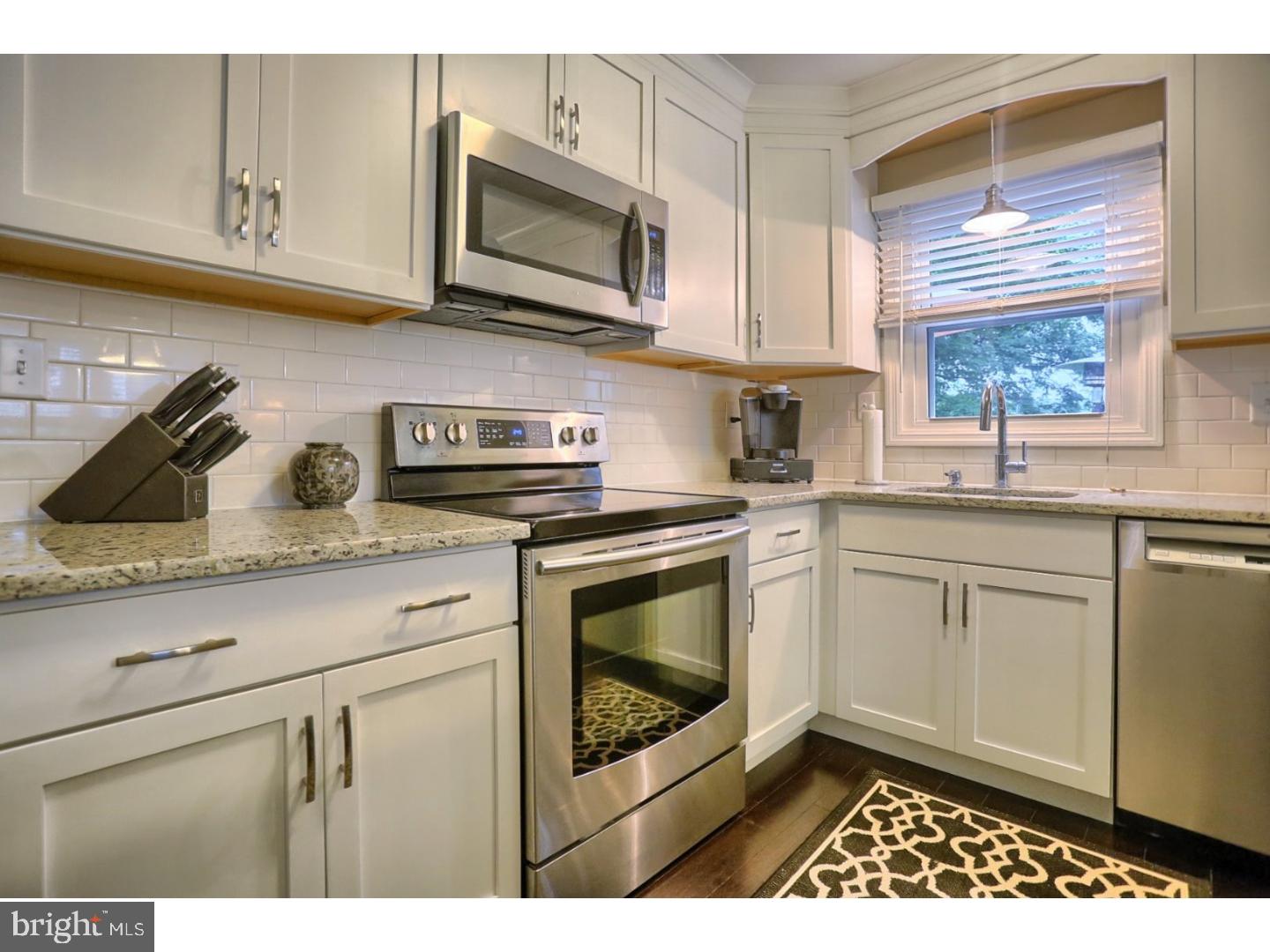 7 Flint Ridge Drive Shillington, PA 19607 - Photo 7 of 25 Kitchen