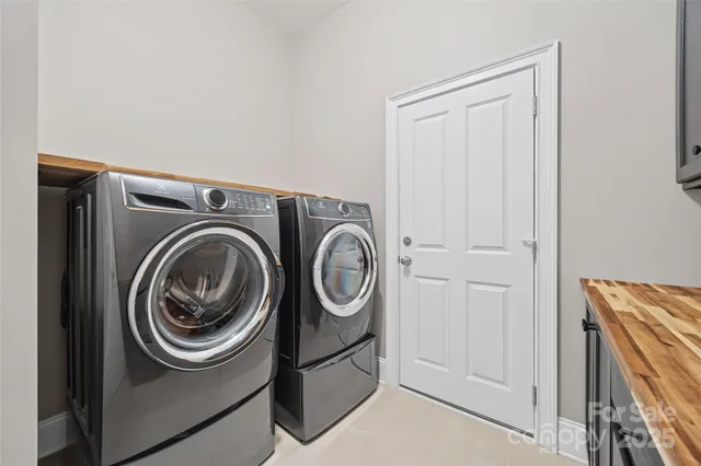 $1,149,000 | 208 South Shore Drive, Belmont, NC 28012