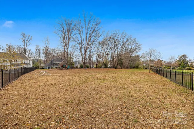 $1,149,000 | 208 South Shore Drive, Belmont, NC 28012