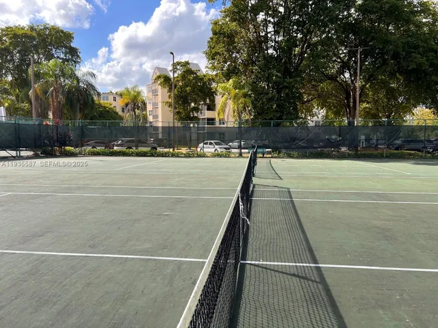 $1,900 | 8245 Lake Drive, Unit 207, Doral, FL 33166