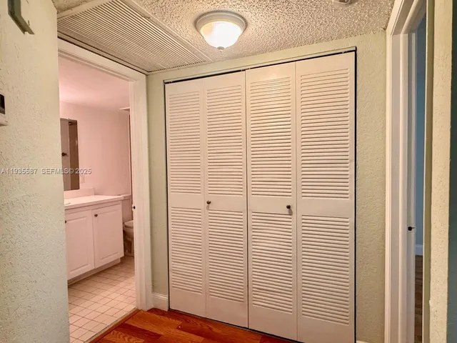 $1,900 | 8245 Lake Drive, Unit 207, Doral, FL 33166