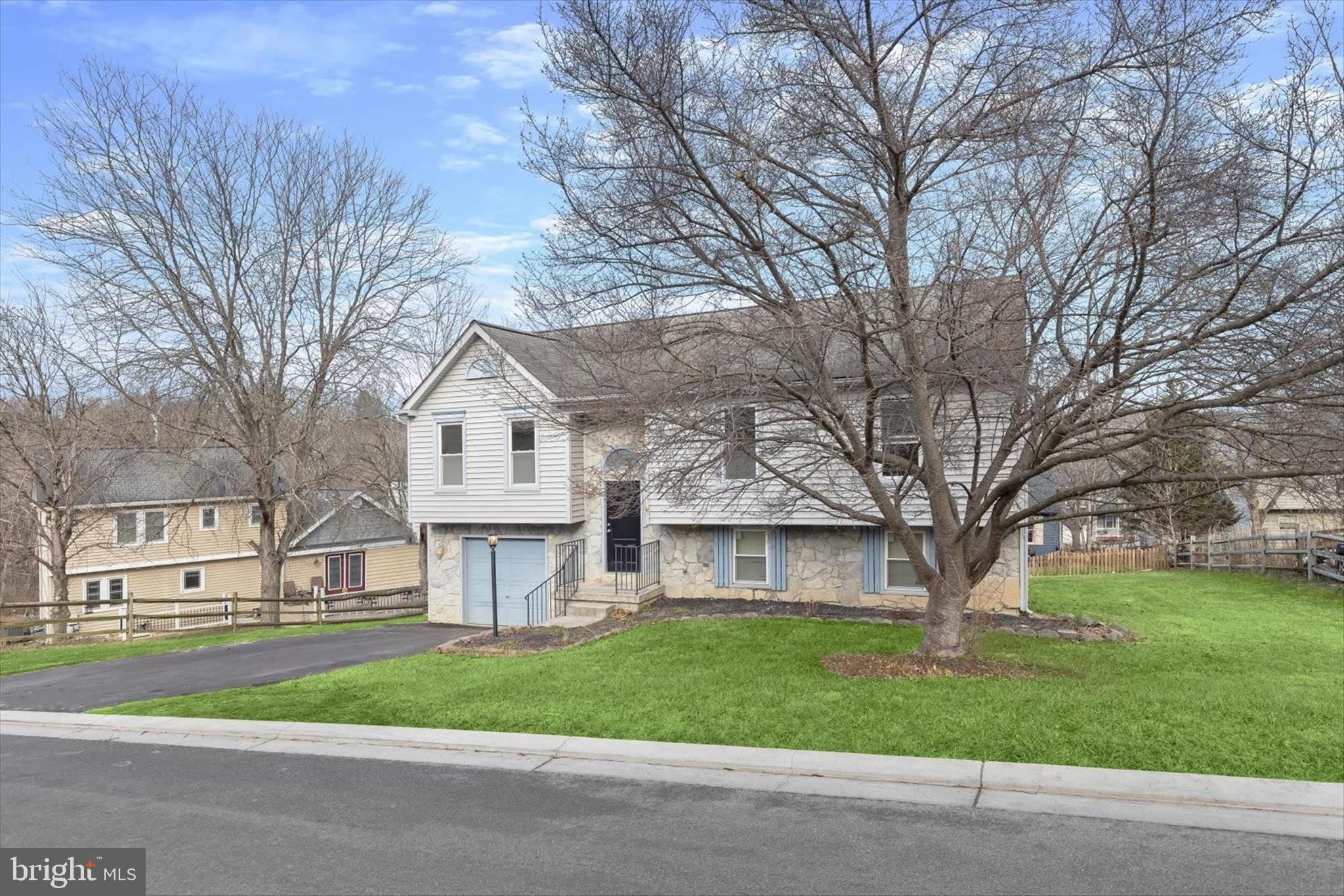 6653 E Lakeridge Road