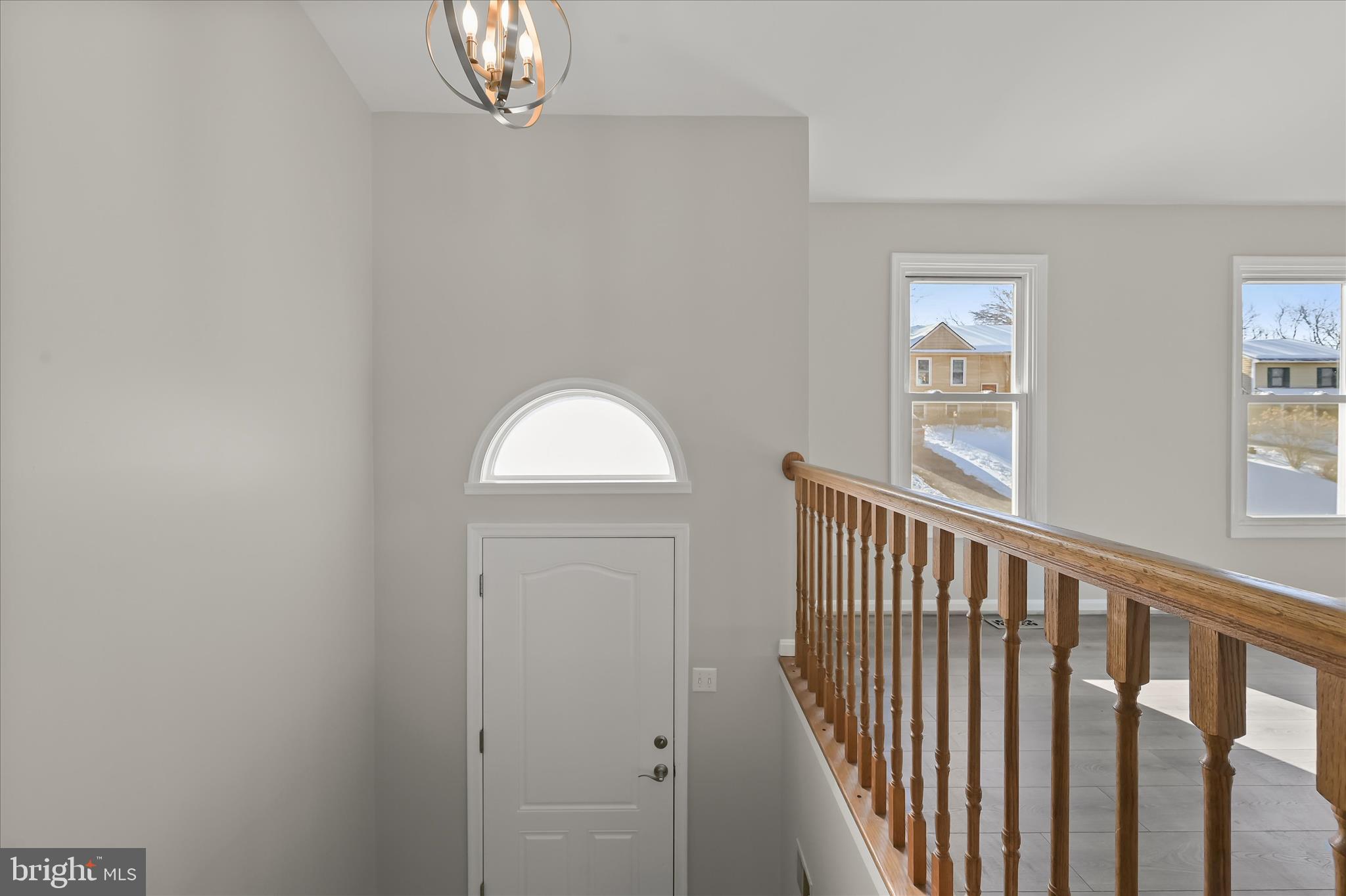 6653 East Lakeridge Road New Market, MD 21774 - Photo 9 of 57 Foyer