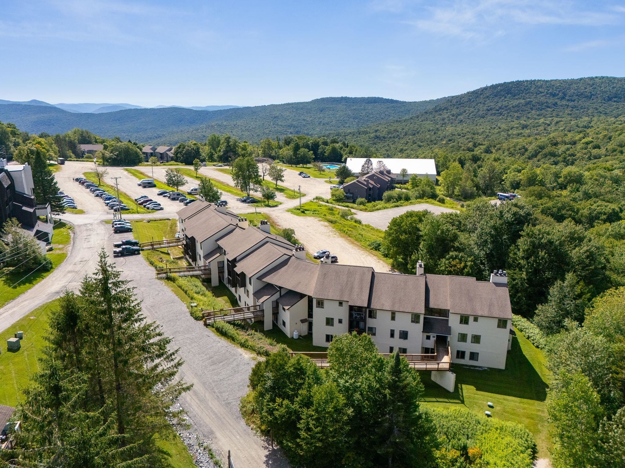 27 Nature Trail Road, Unit 306 Bolton, VT 05477 - Photo 8 of 60 Gallery Image 8