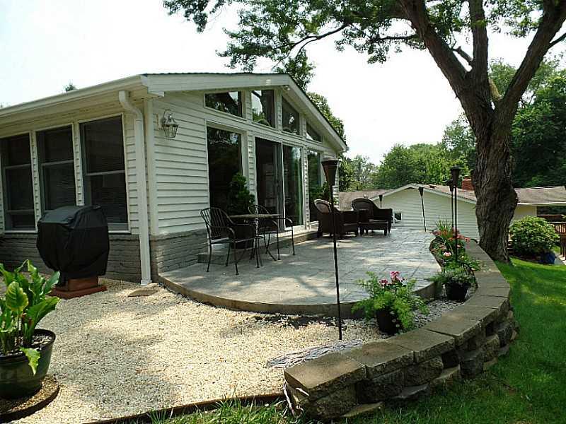 130 Rockingham Lane Canonsburg, PA 15317 - Photo 22 of 25 Exterior Back.